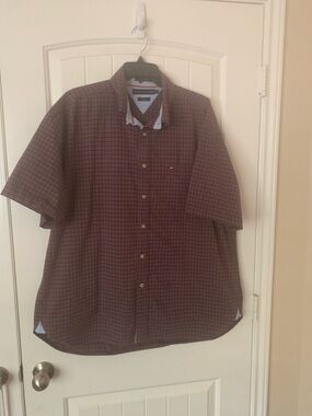 Tommy Hilfiger plaid button down short sleeve size XL
